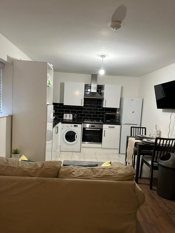 Beautiful Hoe Street Dream Ground Floor One Bedroom Apartment London Kültér fotó